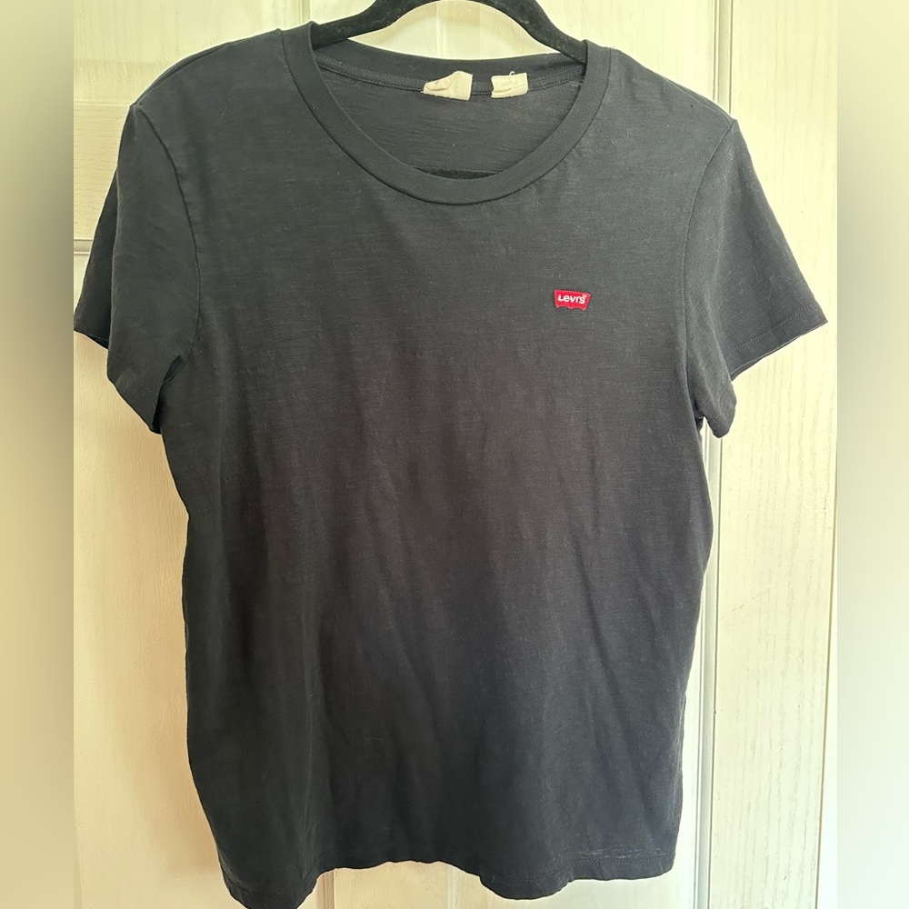 LEVI’S SHIRT